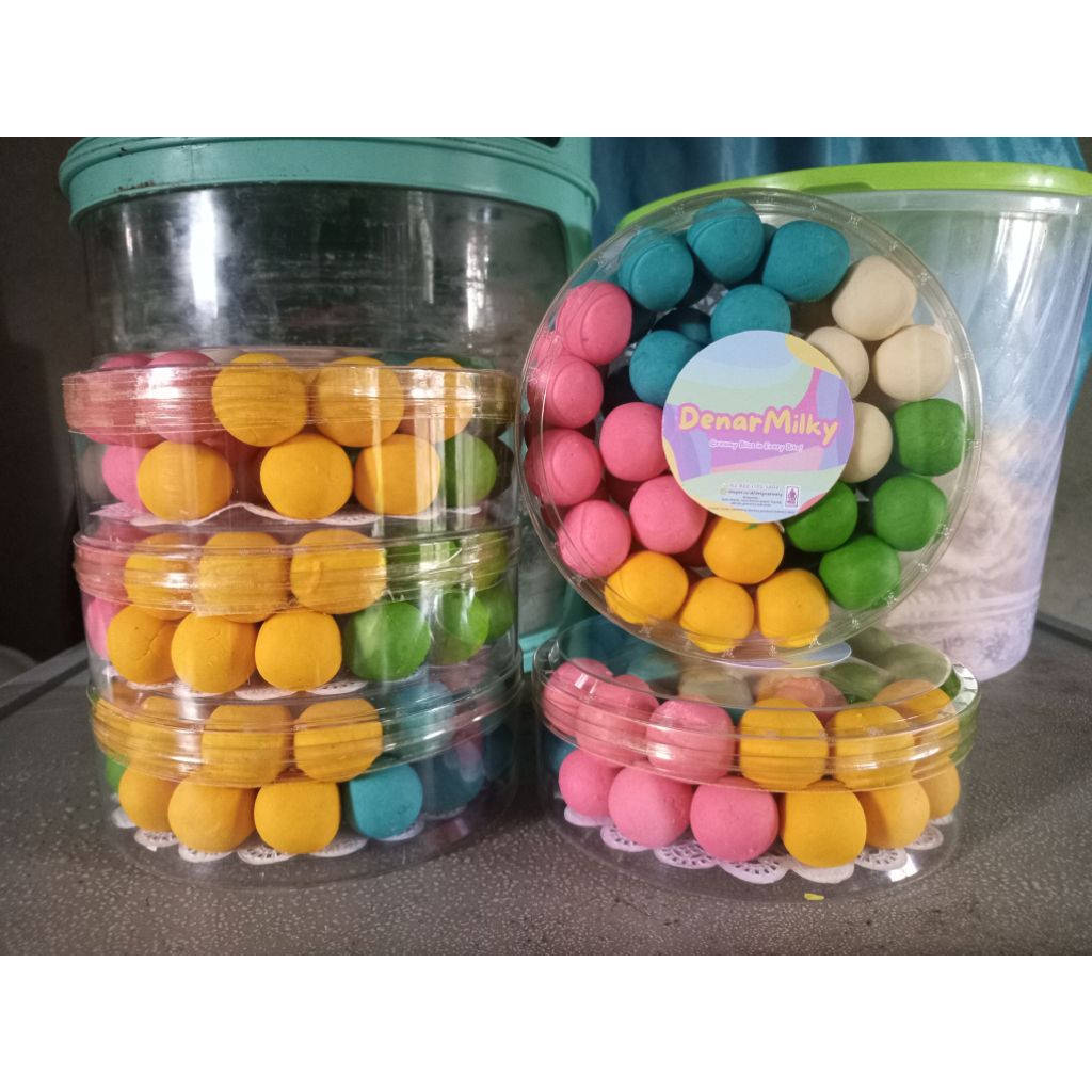 

Bola bola susu Pelangi ( toples )