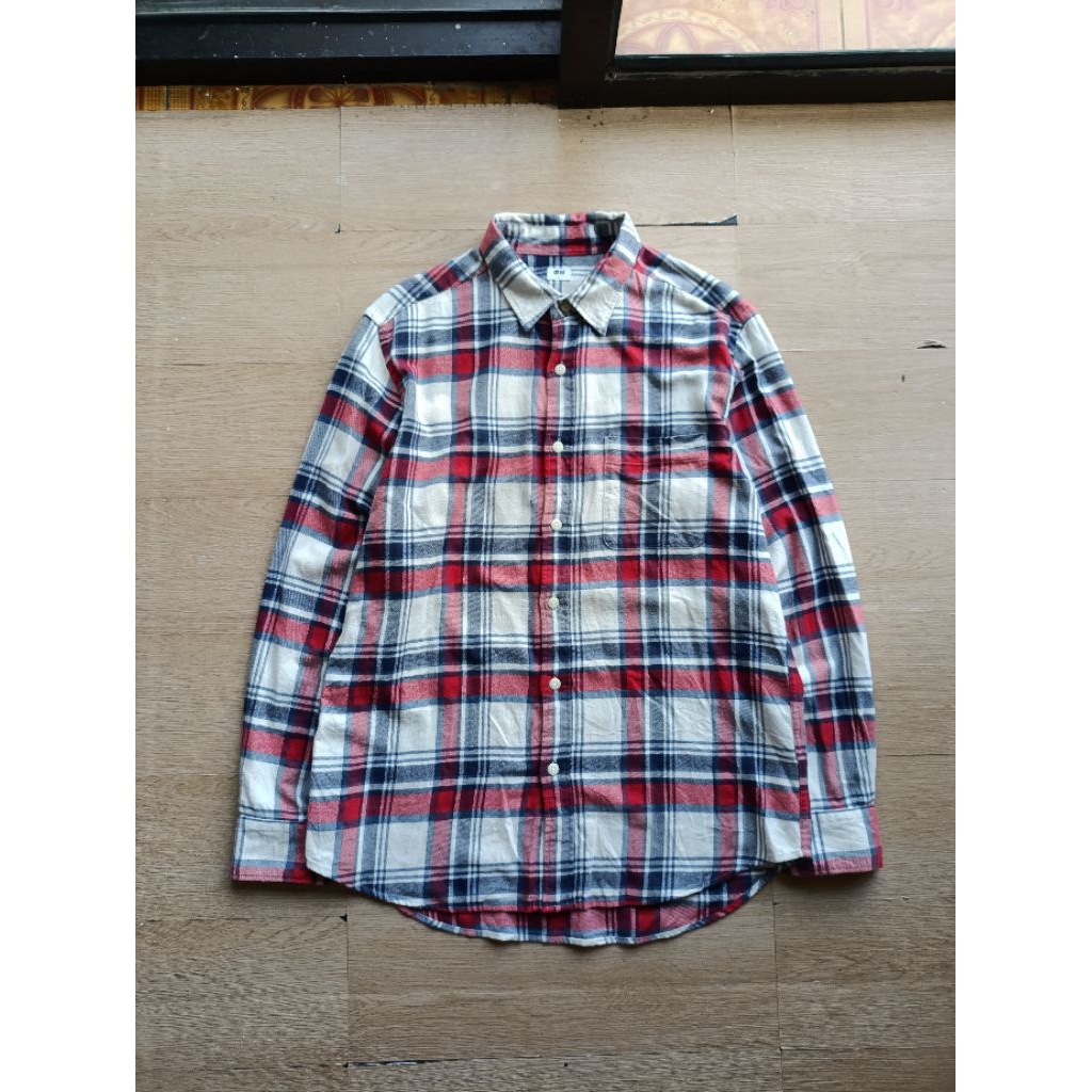 Kemeja Flannel Uniqlo