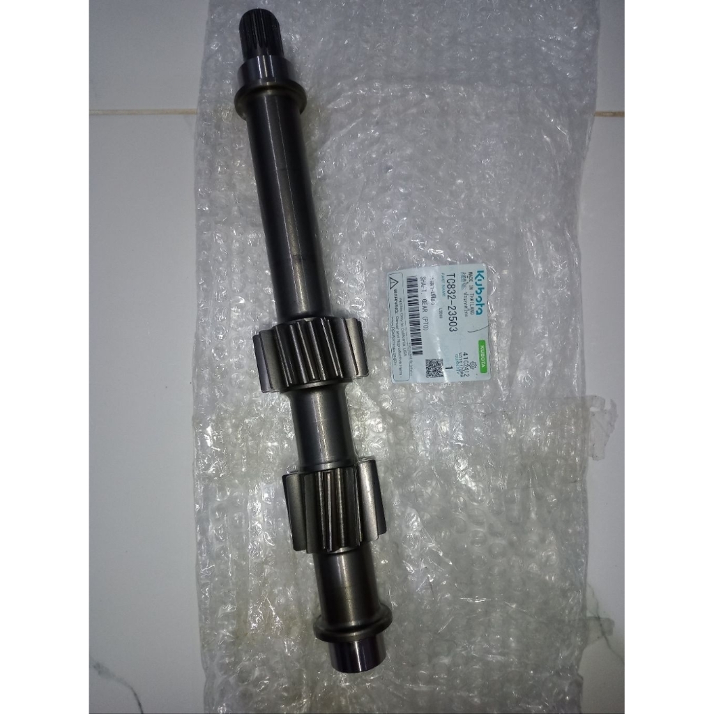 SHAFT GEAR PTO L5018 KUBOTA