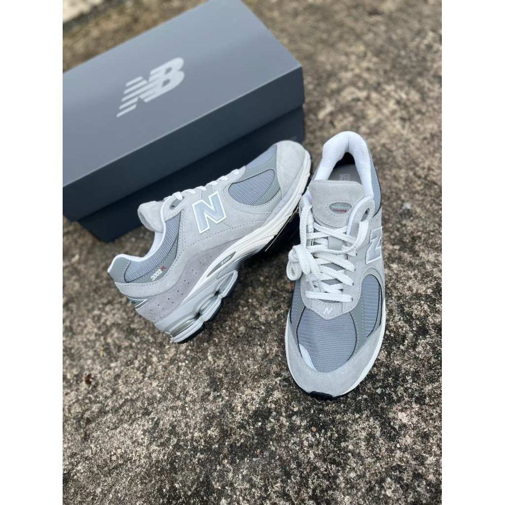 NEW BALANCE 2002R GREY GORETEX ORIGINAL