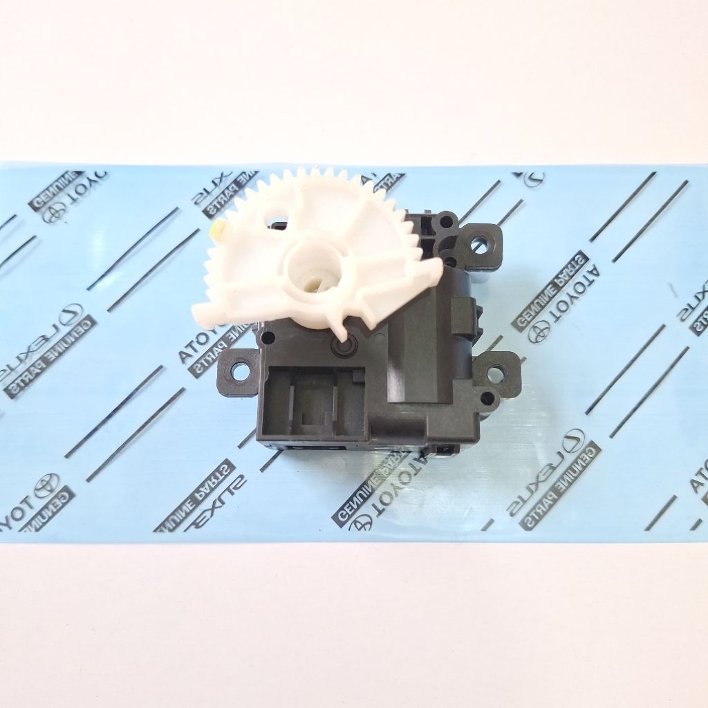 motor servo AC Alphard Voxy vellfire belakang