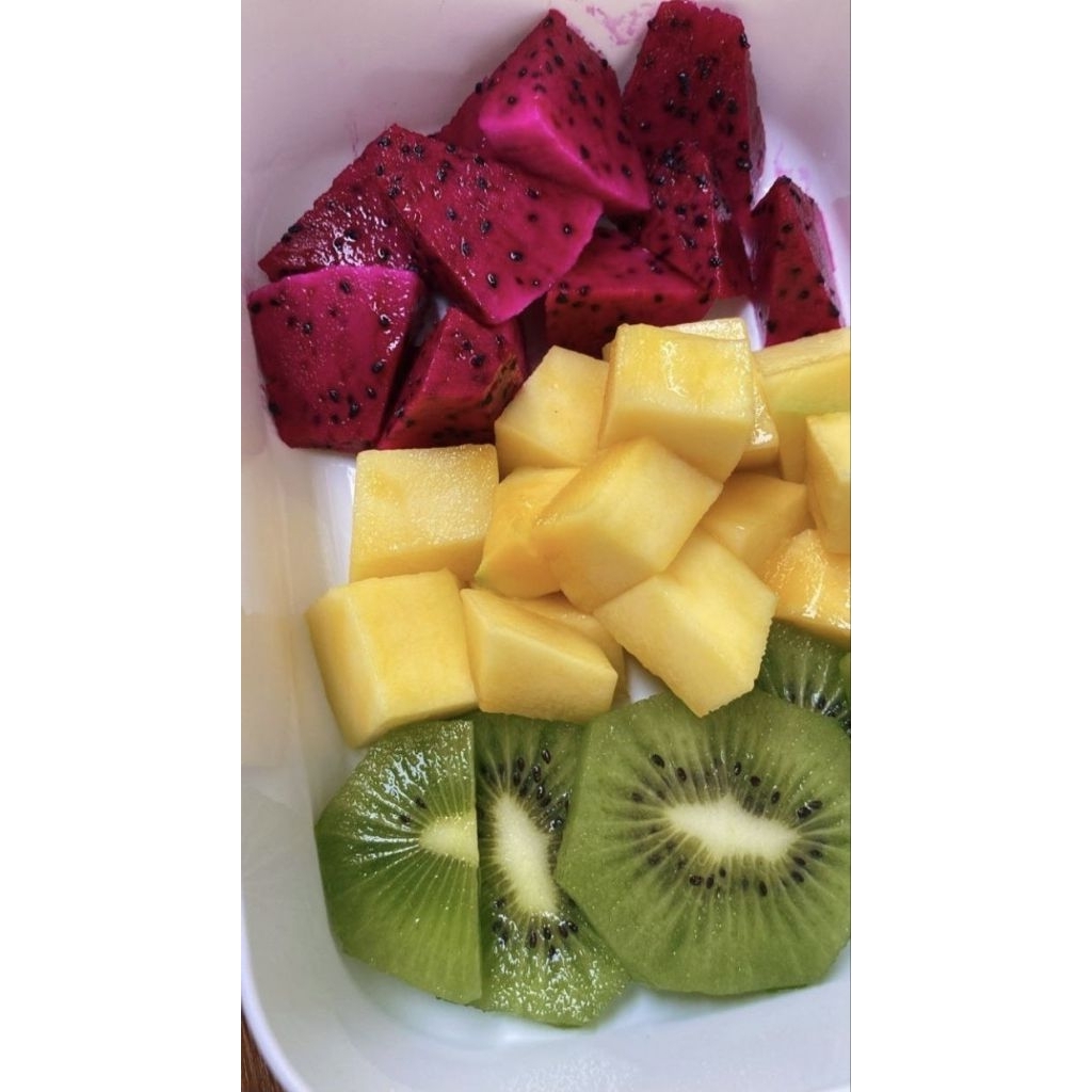 

Aneka Buah-buahan potong fresh sehat