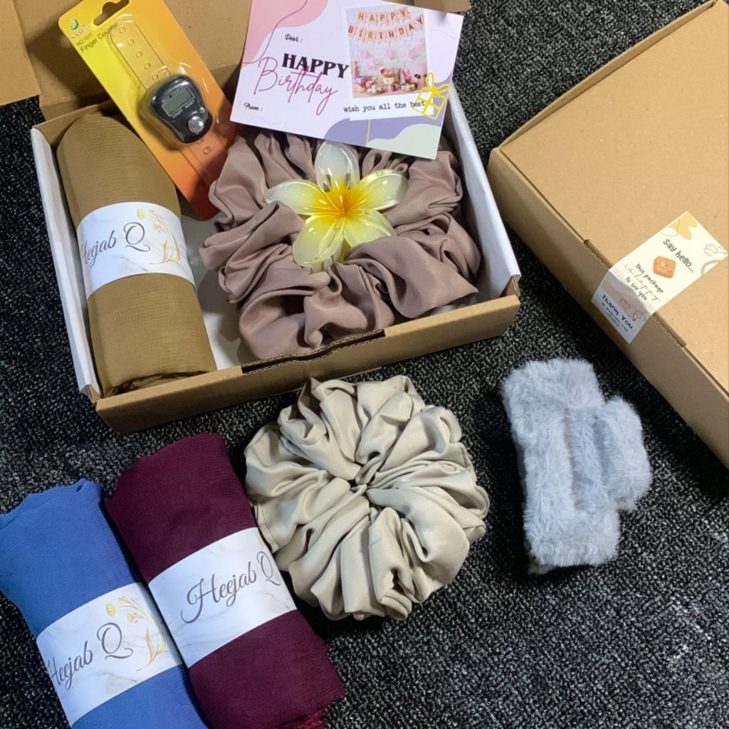 Kado Hijab Hampers Hijab Kado Ulang Tahun Cewek / Hampers Cewek