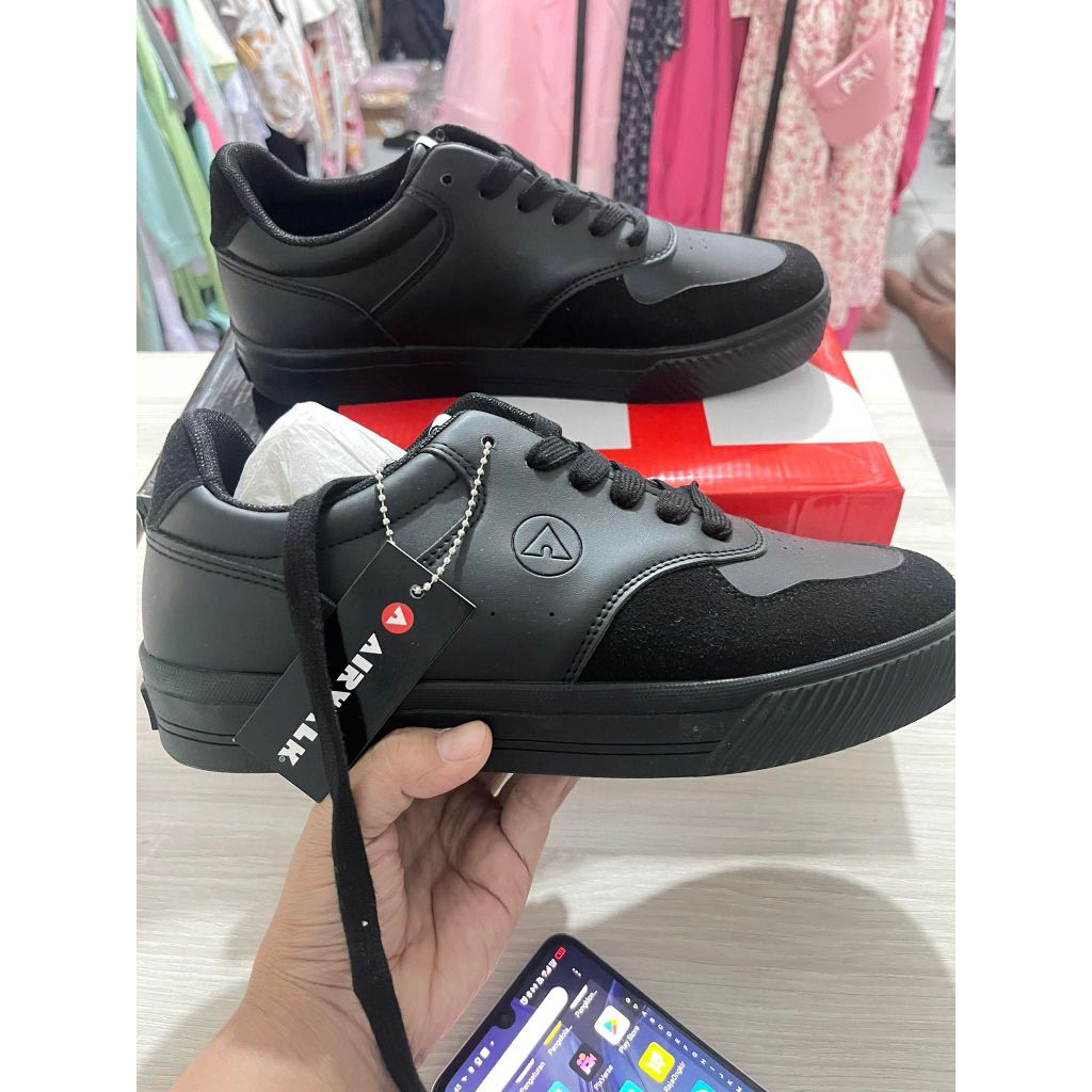 airwalk Corliss full black