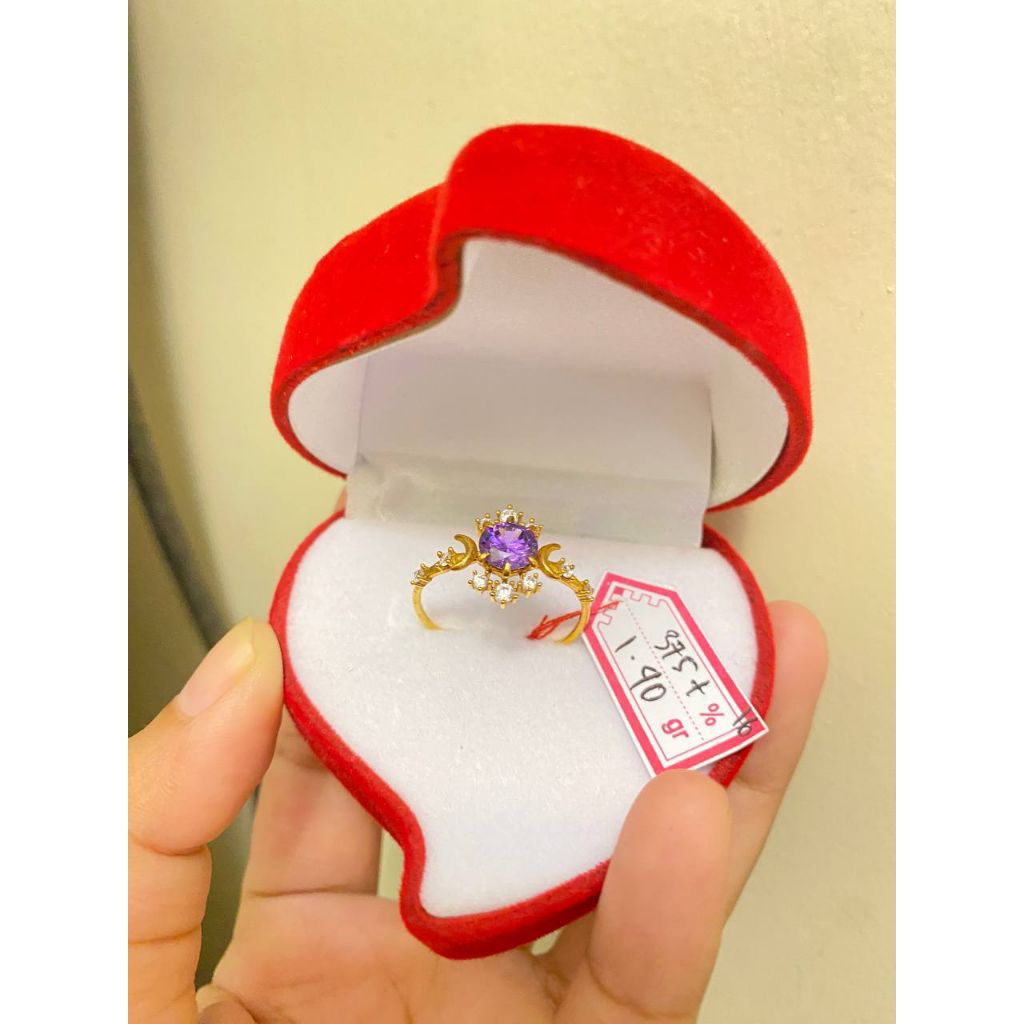 Cincin permata ungu