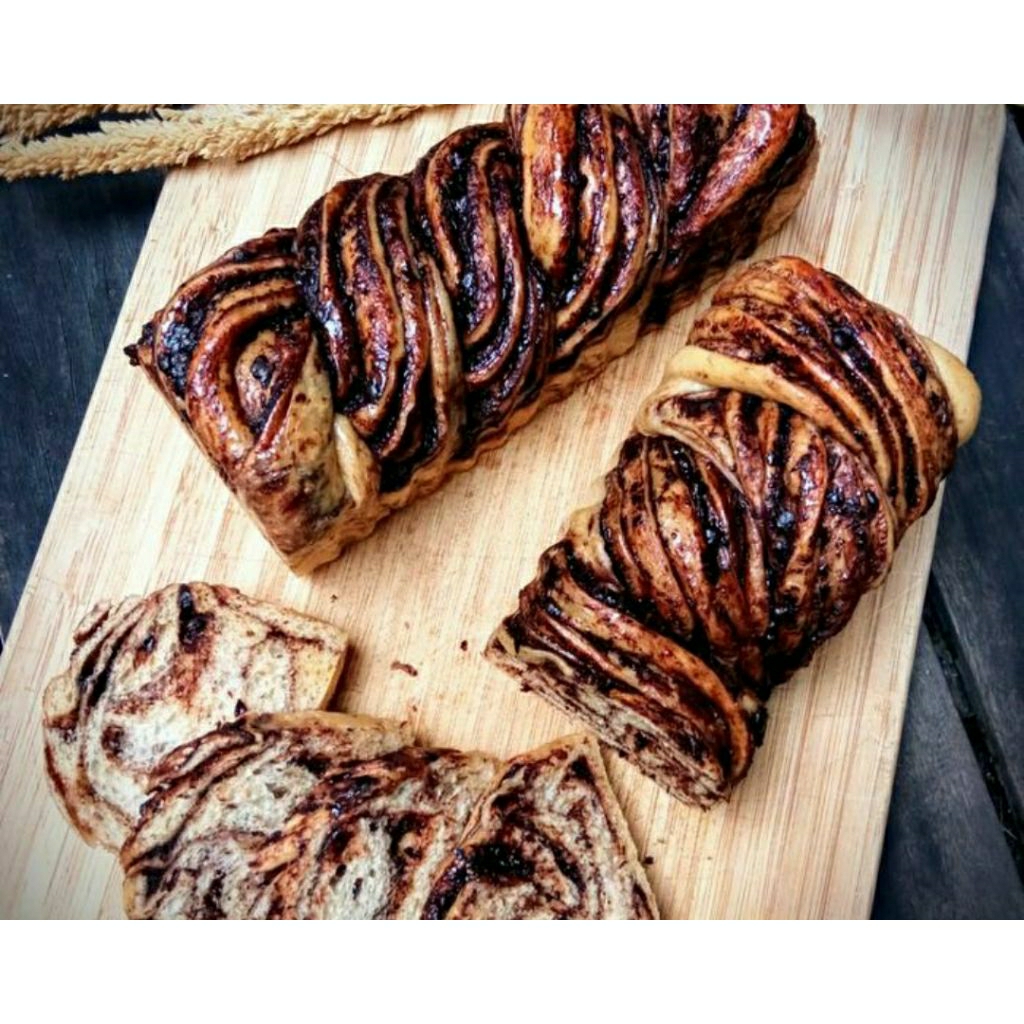 

joy nest sourdough roti babka