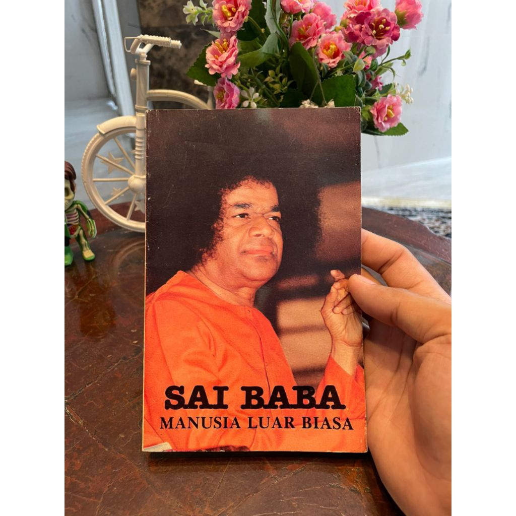 SAI BABA MANUSIA LUAR BIASA