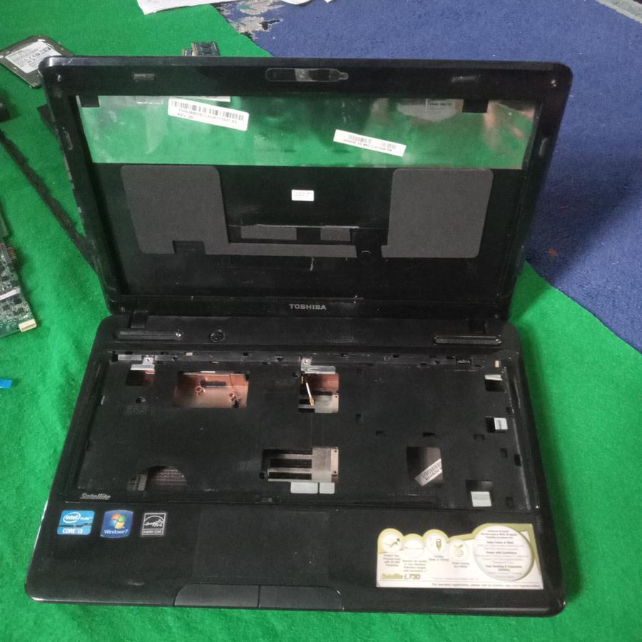 Casing Kesing Case Laptop Toshiba L730