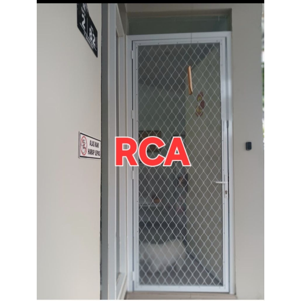 Pintu expanda kawat nyamuk aluminium