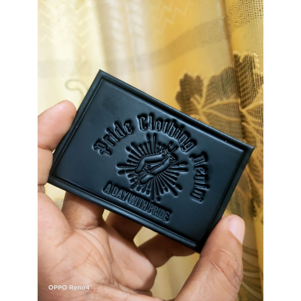 label kulit sintetis emboss polos uk 5x8 cm