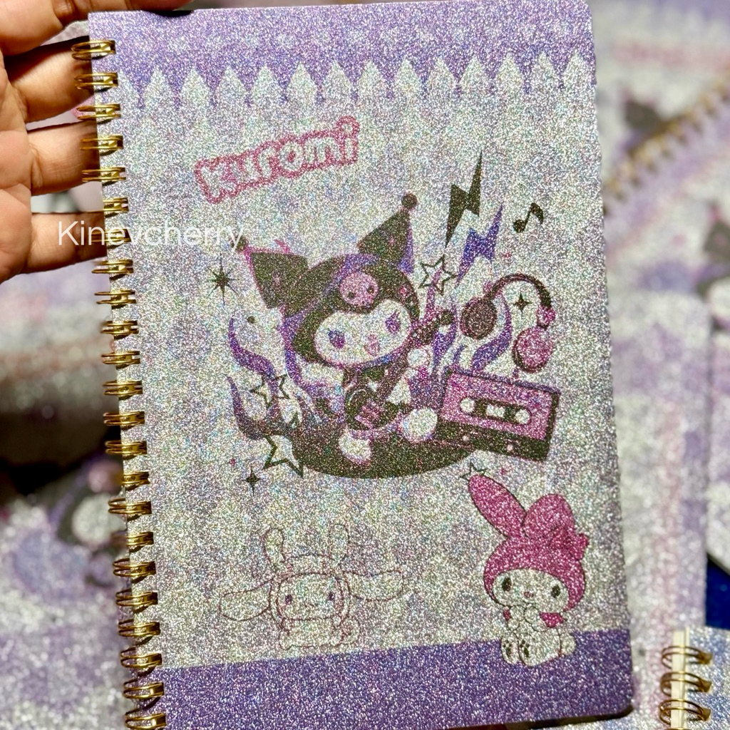 

Buku Ring A5 Kuromi Glitter Buku Sekolah Lucu