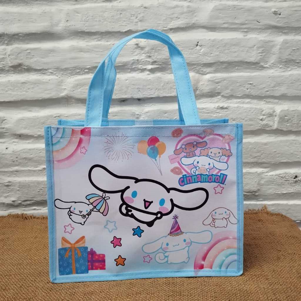 

Tas Souvenir Ulang Tahun Cinamorol Ultah unik cinnamoroll
