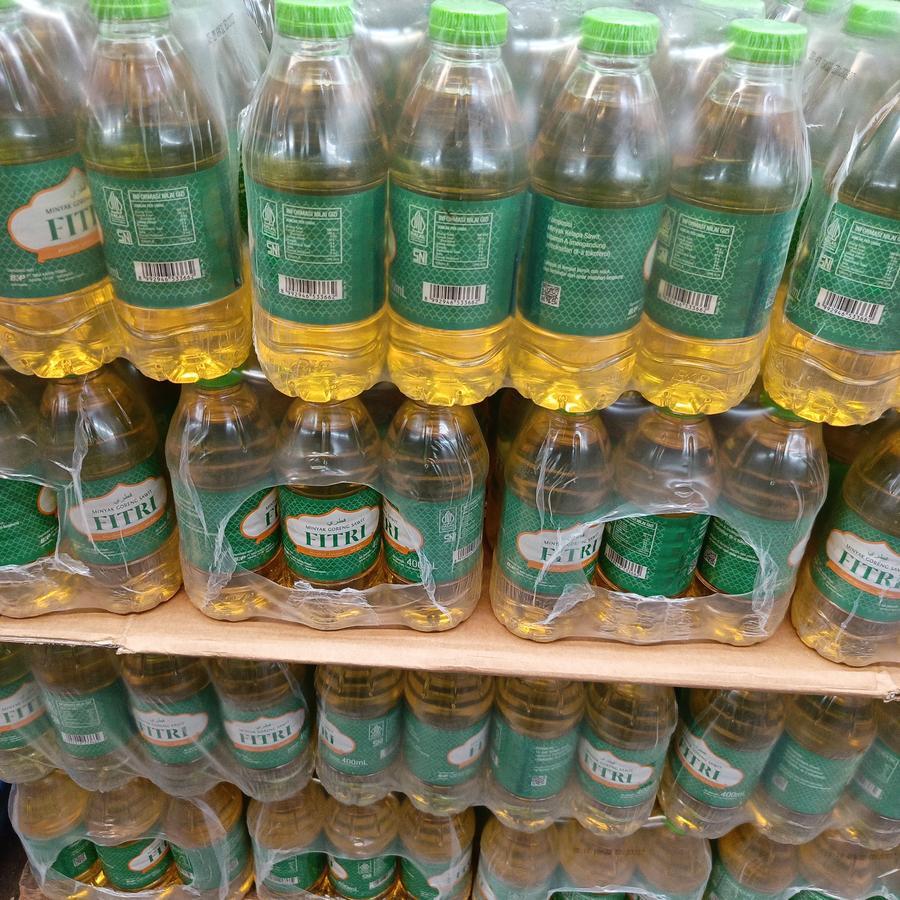 

MINYAK GORENG FITRI KEMASAN 400Ml isi 12pcs satu slop