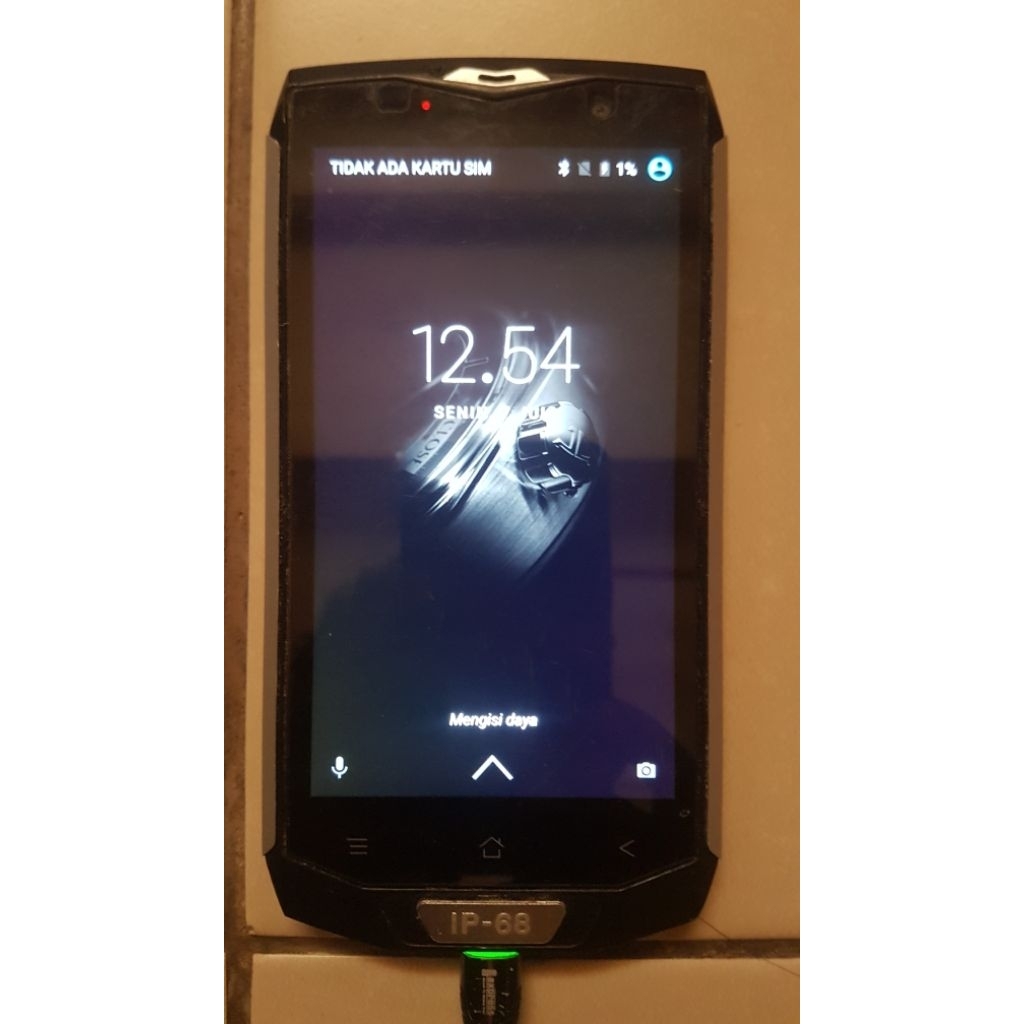 hp.outdoor blackview bv8000 ram6/64 fisik sesuai foto. hp normal