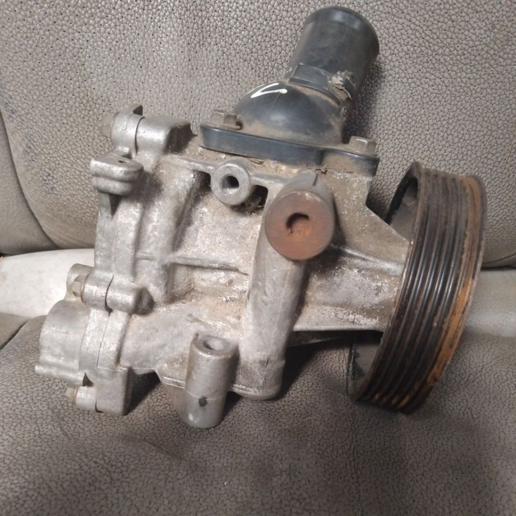 water pump grand vitara 2.4