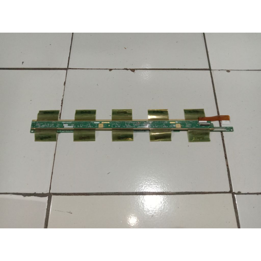 tcon tv Sharp LC-32LE340M