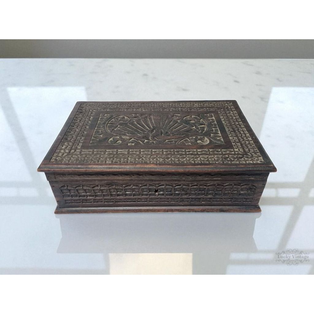 Vintage Large Wooden Jewellery Box - Kotak Perhiasan Kayu Ukiran Lawas