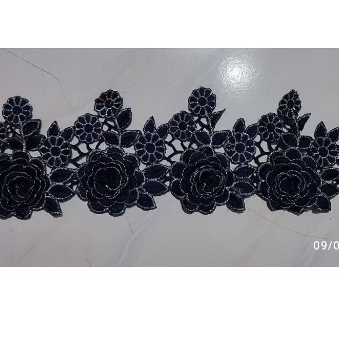 Renda 3D import bunga 54cm (7 bunga)