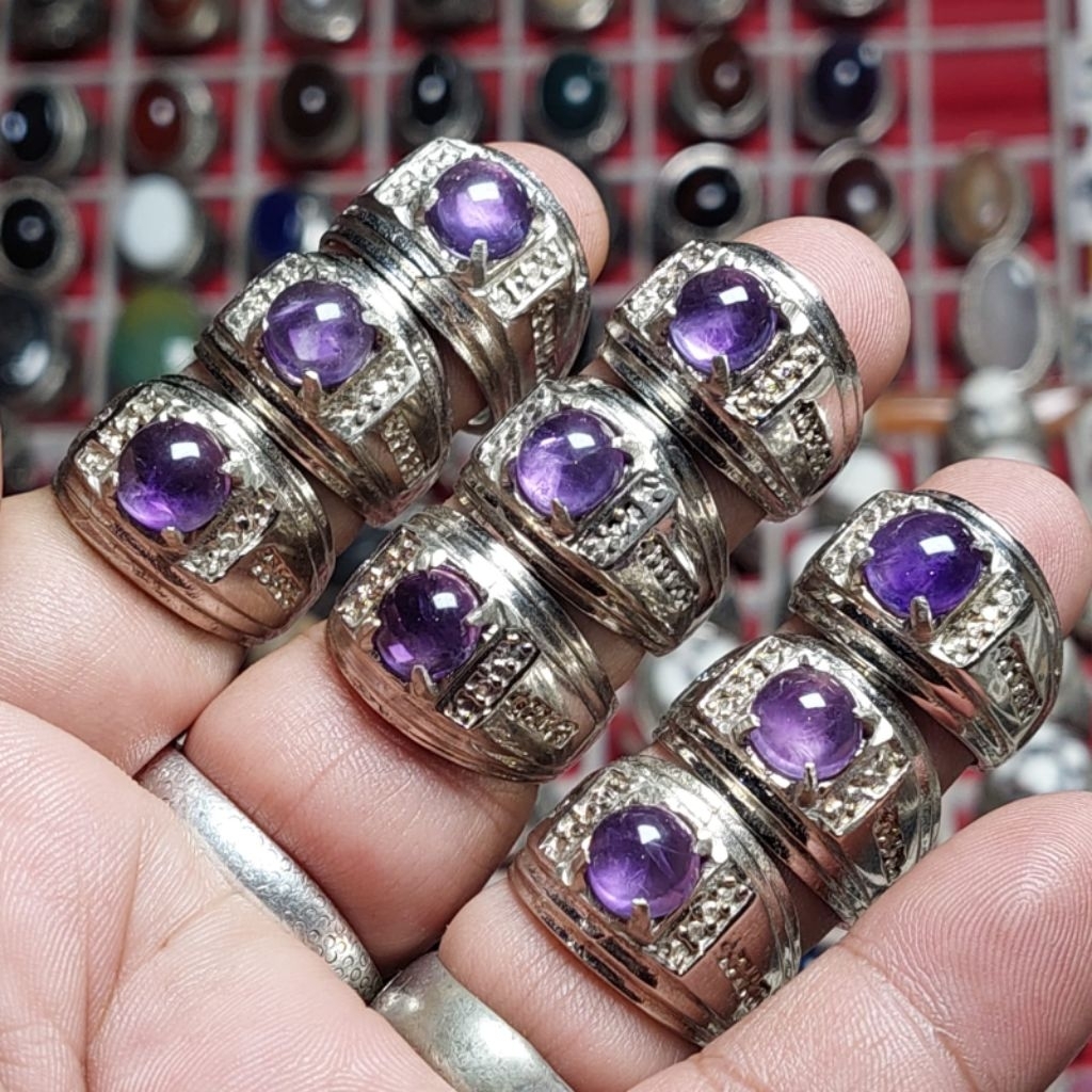 Cincin batu kecubung kalimantan bulat 8mm 9mm natural / amethyst / kecubung asih*n. random. Origin d