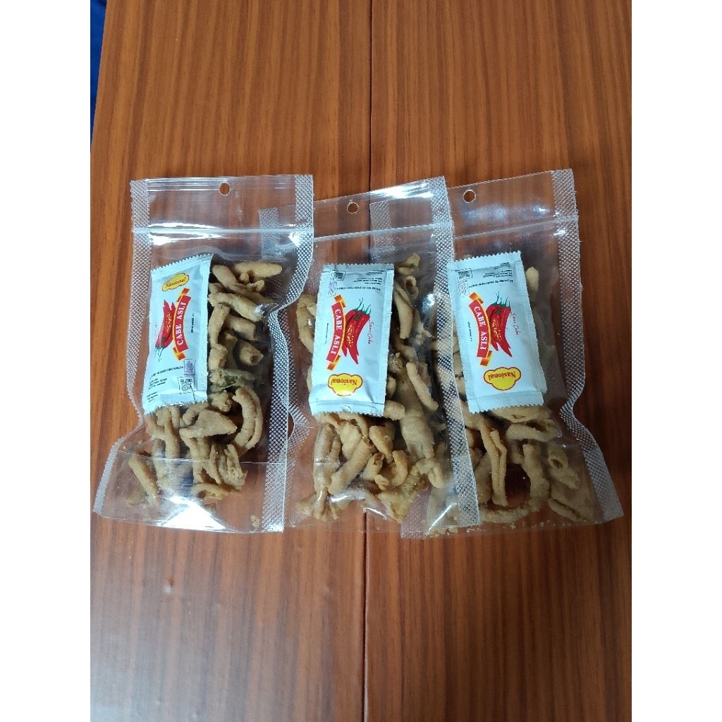 

Keripik usus H. Rojali kemasan kecil