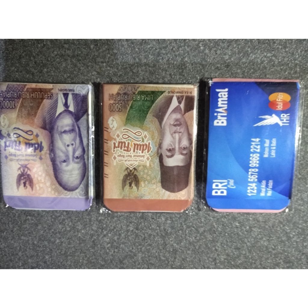 

Amplop lebaran motif uang/bank