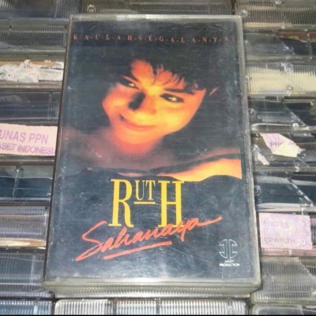 Kaset Ruth Sahanaya kaulah segalanya