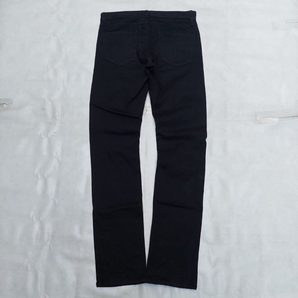 Celana jeans hitam pria, Uniqlo