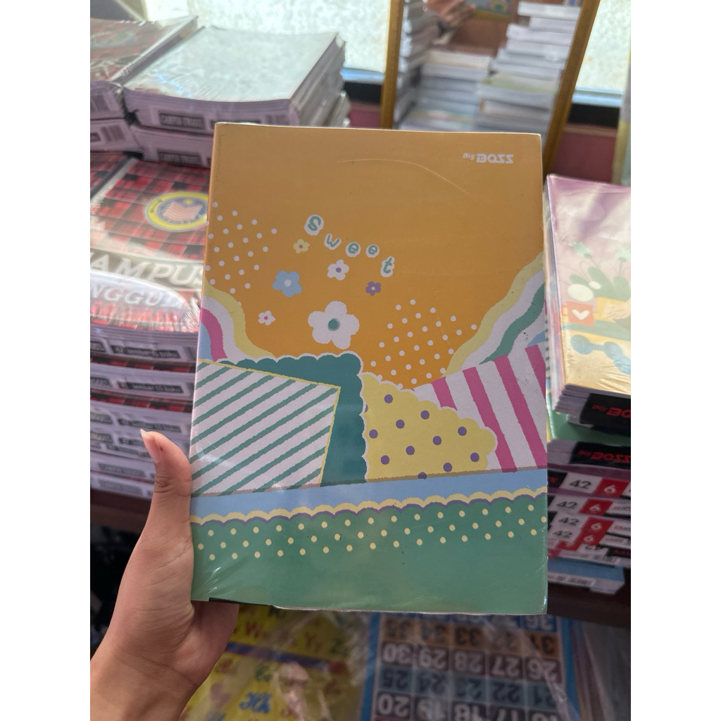 

Buku Tulis Big Boss 42 lembar (isi 6 buku)