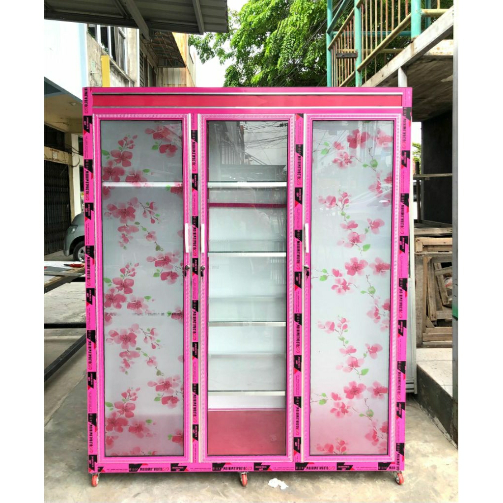 Lemari Pakaian Aluminium