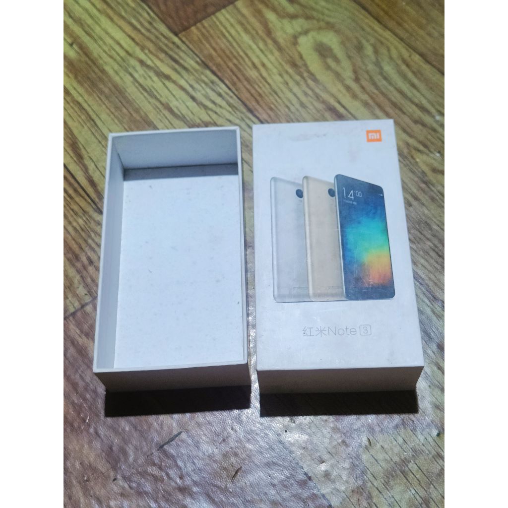 

KARDUS DUS BOX HP KONDISI SESUAI DI FOTO REDMI NOTE 3