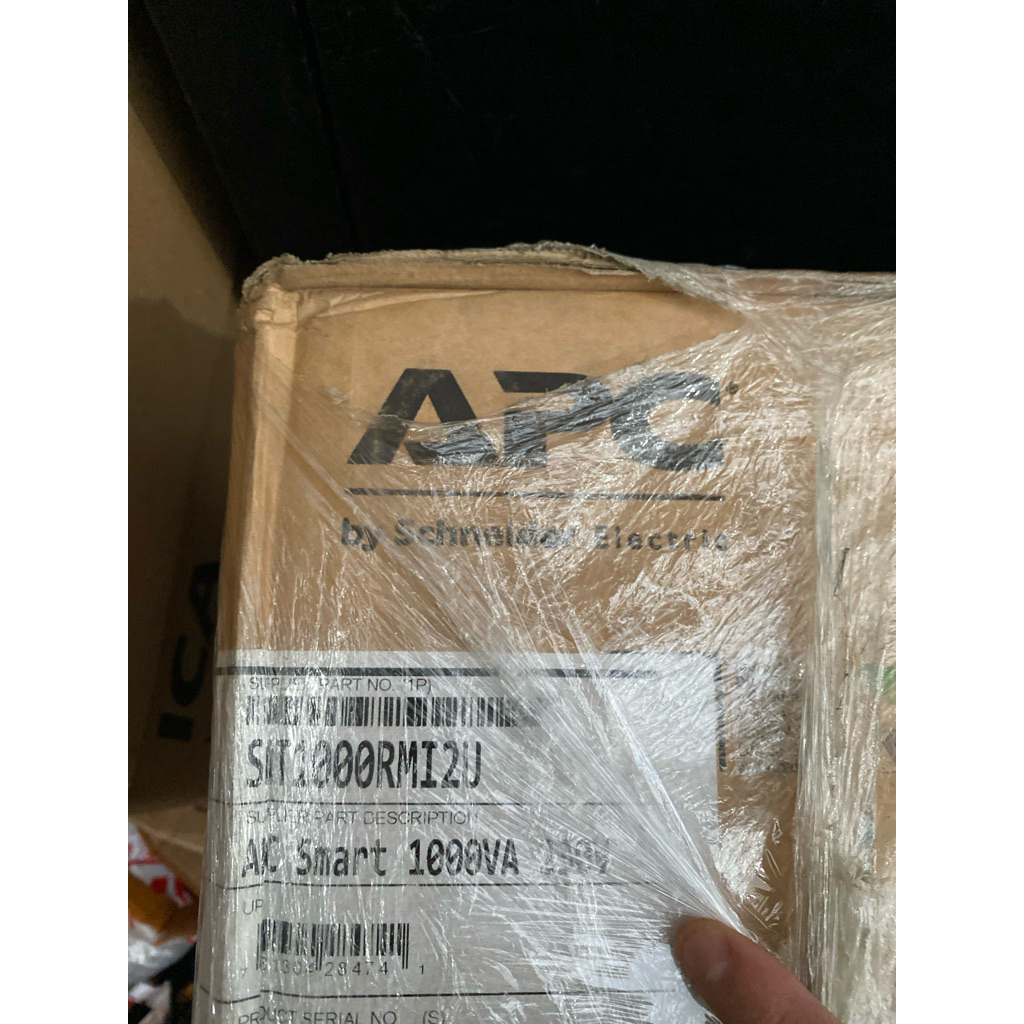 smt1000rmi2u apc smart-ups 1000va lcd rm 2u 230v ups Schneider electronic electric