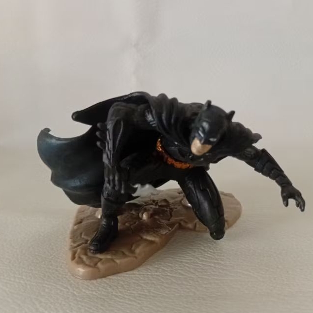 Mainan Action Figure Dc Batman Statue