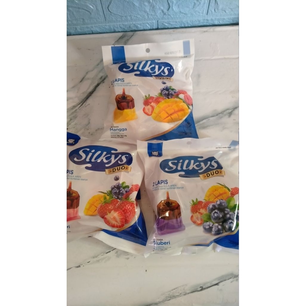 

SILKYS DUO PUDDING JELLY isi (1Dus,15pack@10pcs26gr)//Mangga//Blueberry//Strawberry