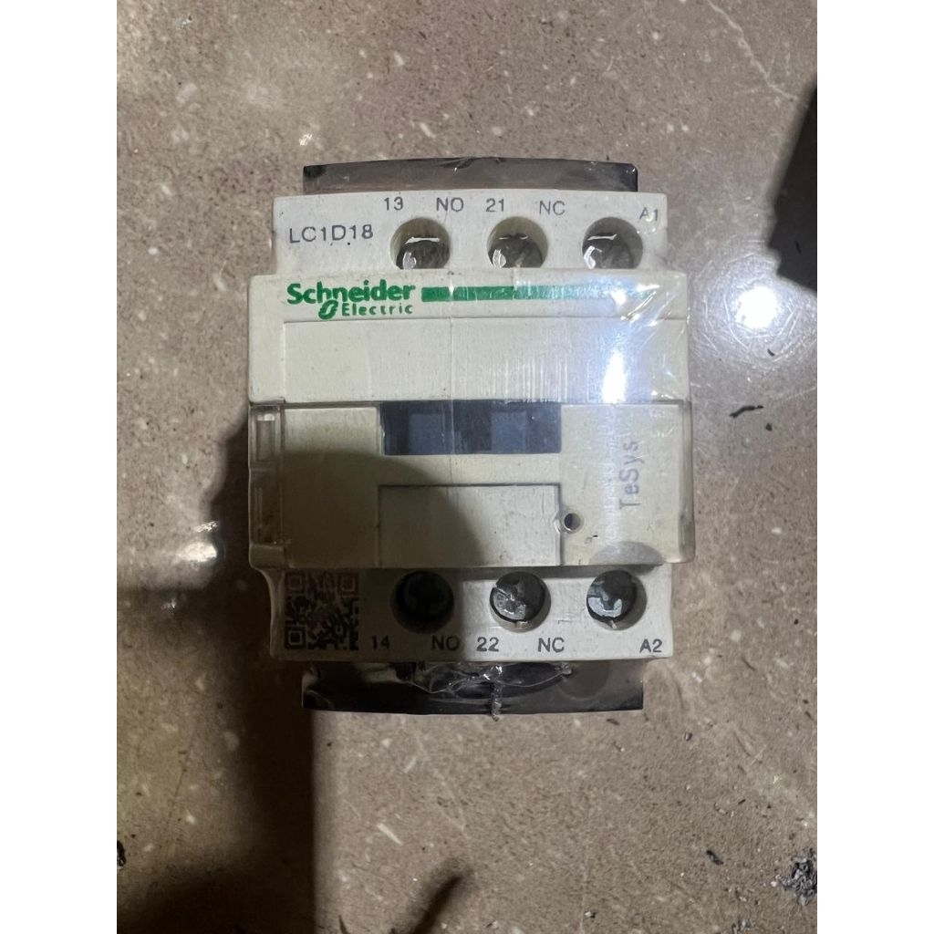 Kontaktor Schneider LCID18M7 32a ORIGINAL