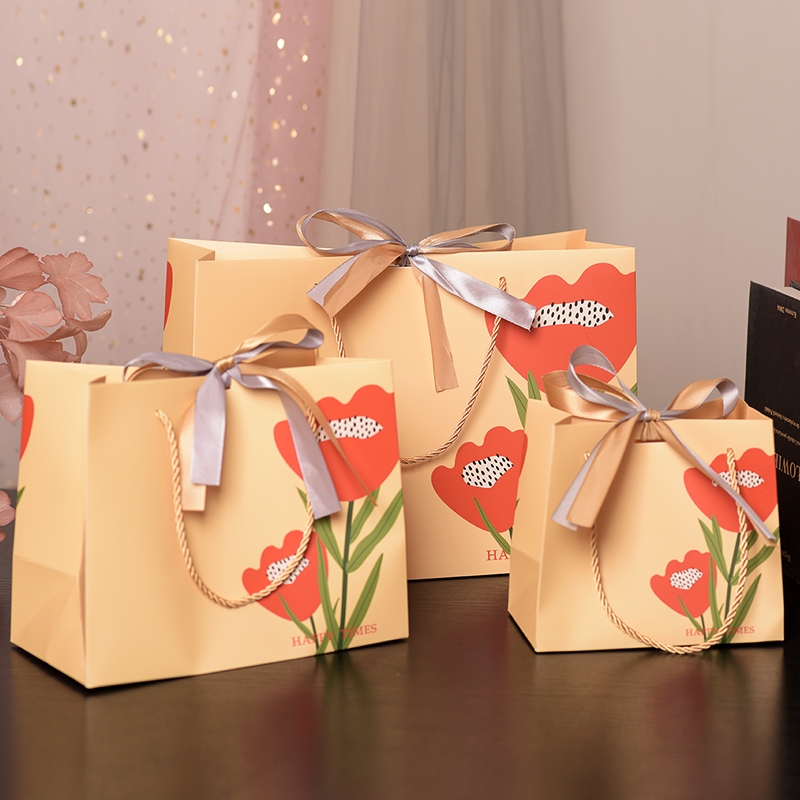 

Variant F-317 - Paperbag - Paper bag - Paperbag Kado - Gift Bag - Premium PaperBag -Kantong Kado - Kantong Souvenir - Tas Kado Premium Souvenir Wedding - Goodie Bag - Paperbag Pita - PaperBag Tas Hadiah - PaperBag Premium Quality - Hadiah Wedding Souvenir