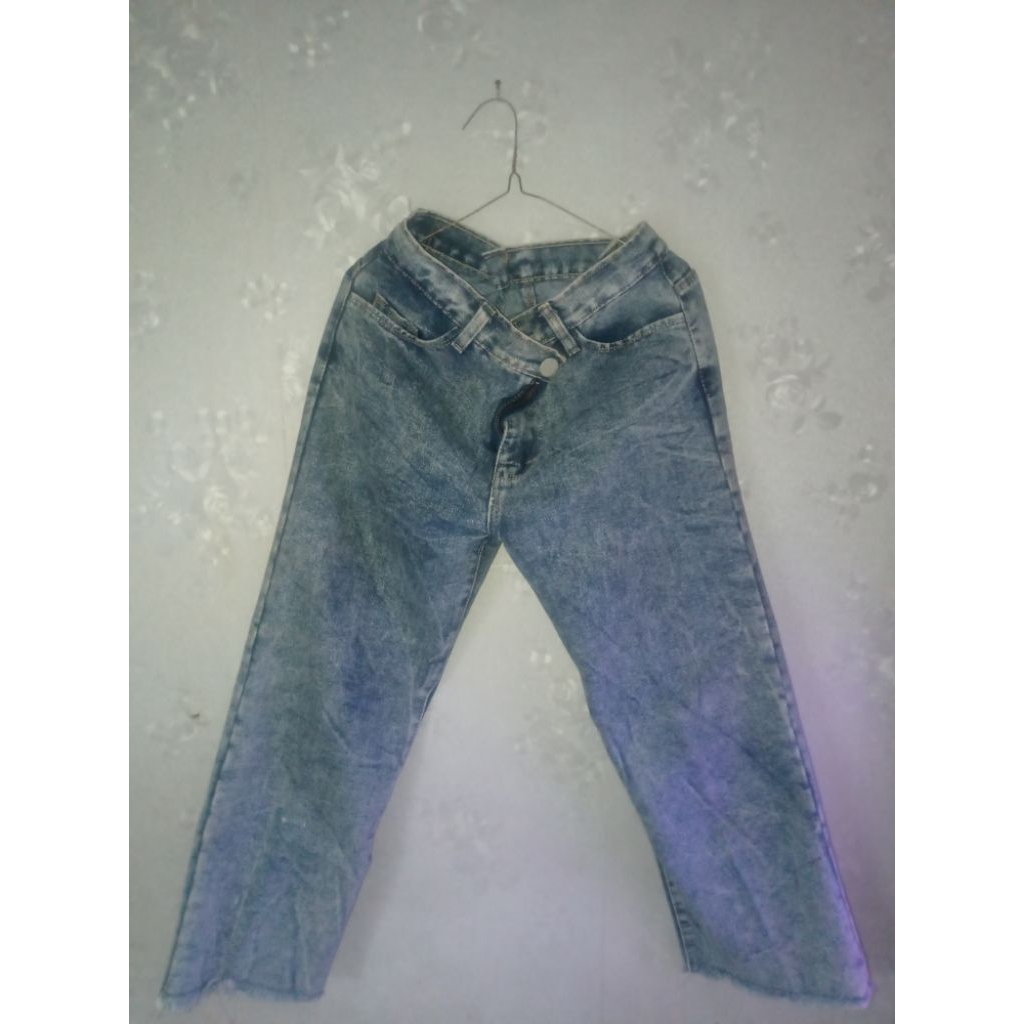 Preloved celana kulot levis