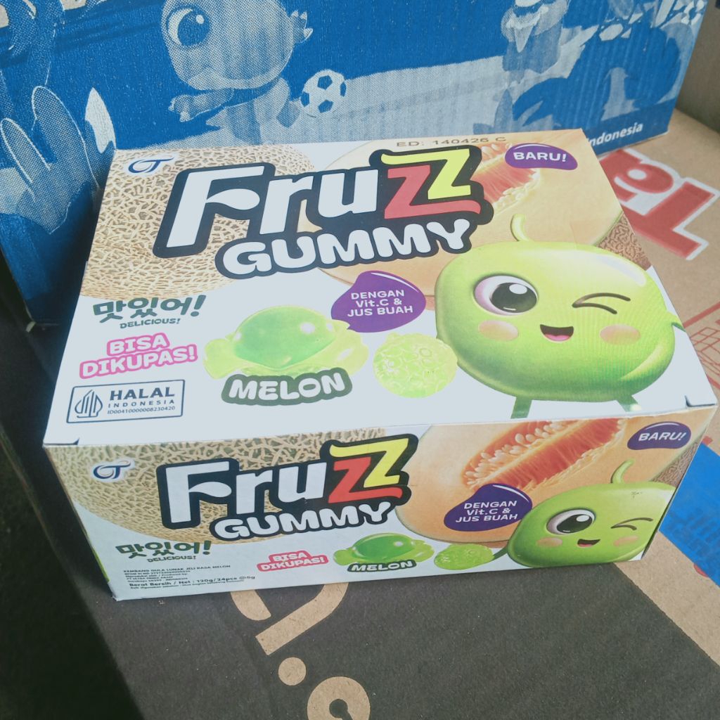 

[1 Box] Fruzz GUMMY Dengan vitamin C & Jus Buah | isi 24 pcs/box | bisa dikupas