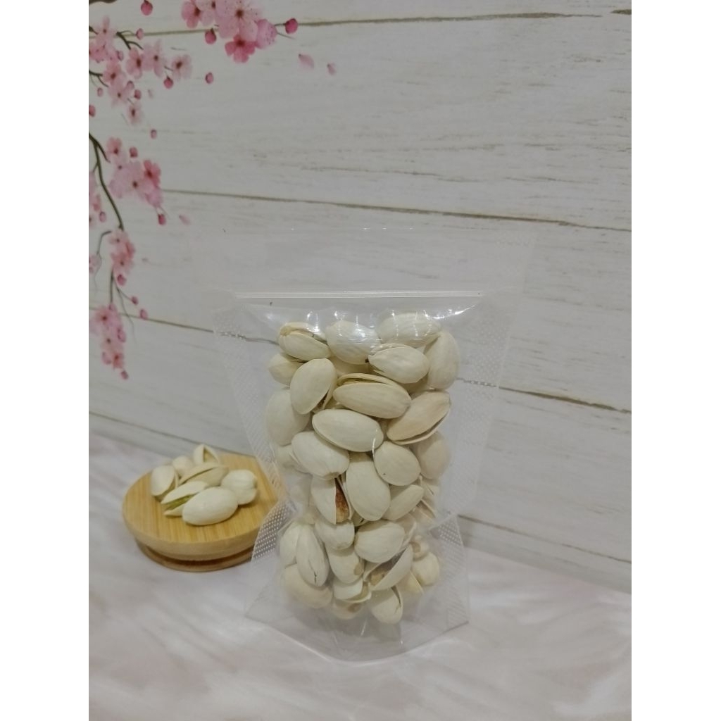 

Snack oleh-oleh Haji dan Umroh kemasan pouch