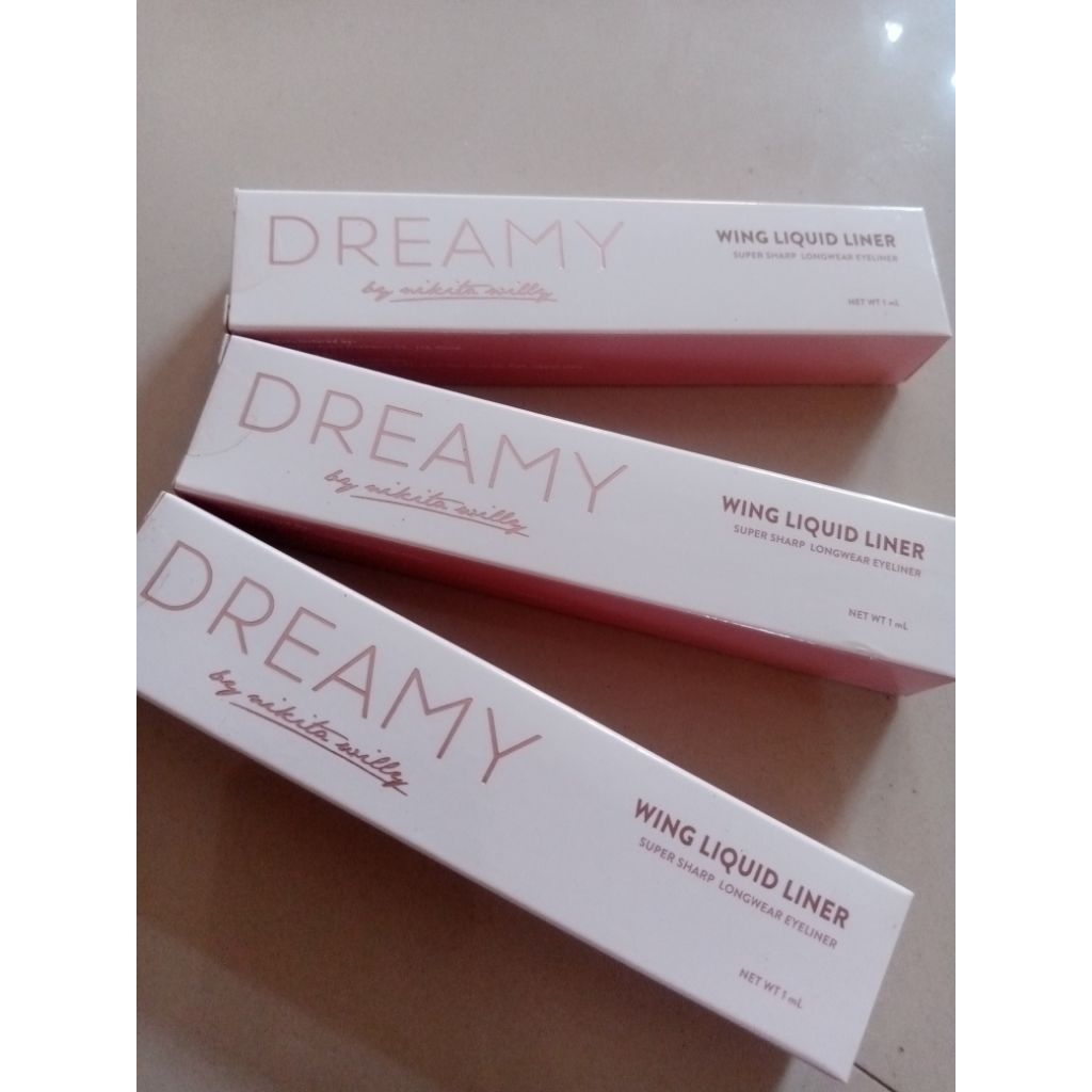 eyeliner DREAMY by Nikita willy