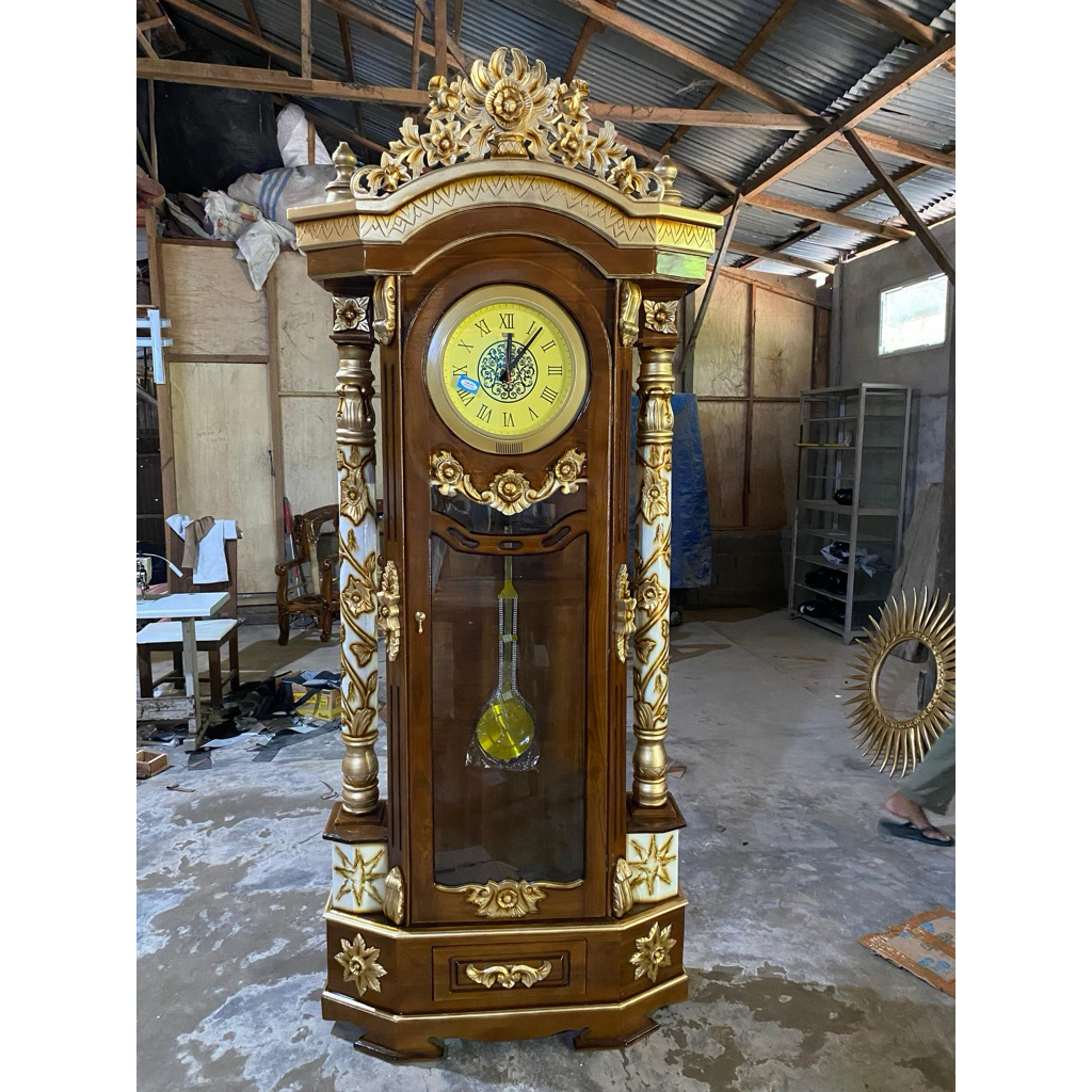 Jam Berdiri Kayu Jati Jam Hias Motif Mawar Ukir