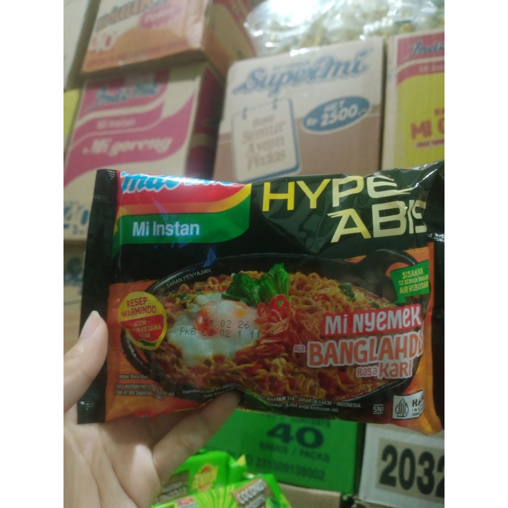 

Mi Nyemek ala Banglahdes'e rasa kari