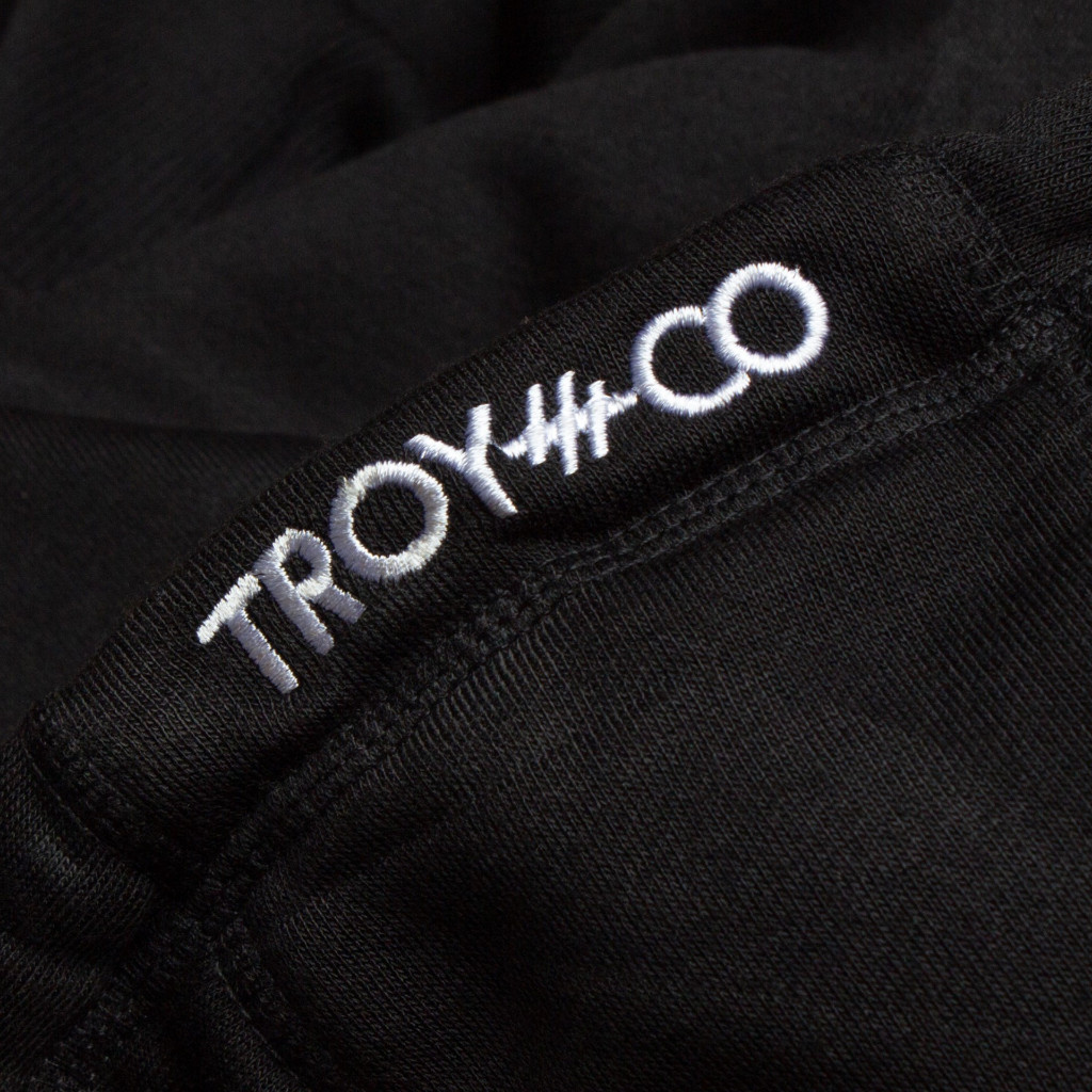 Troy Company Pullover Hoodie Black Whiskered Muse - Jaket Hoodie Hitam KH 2377