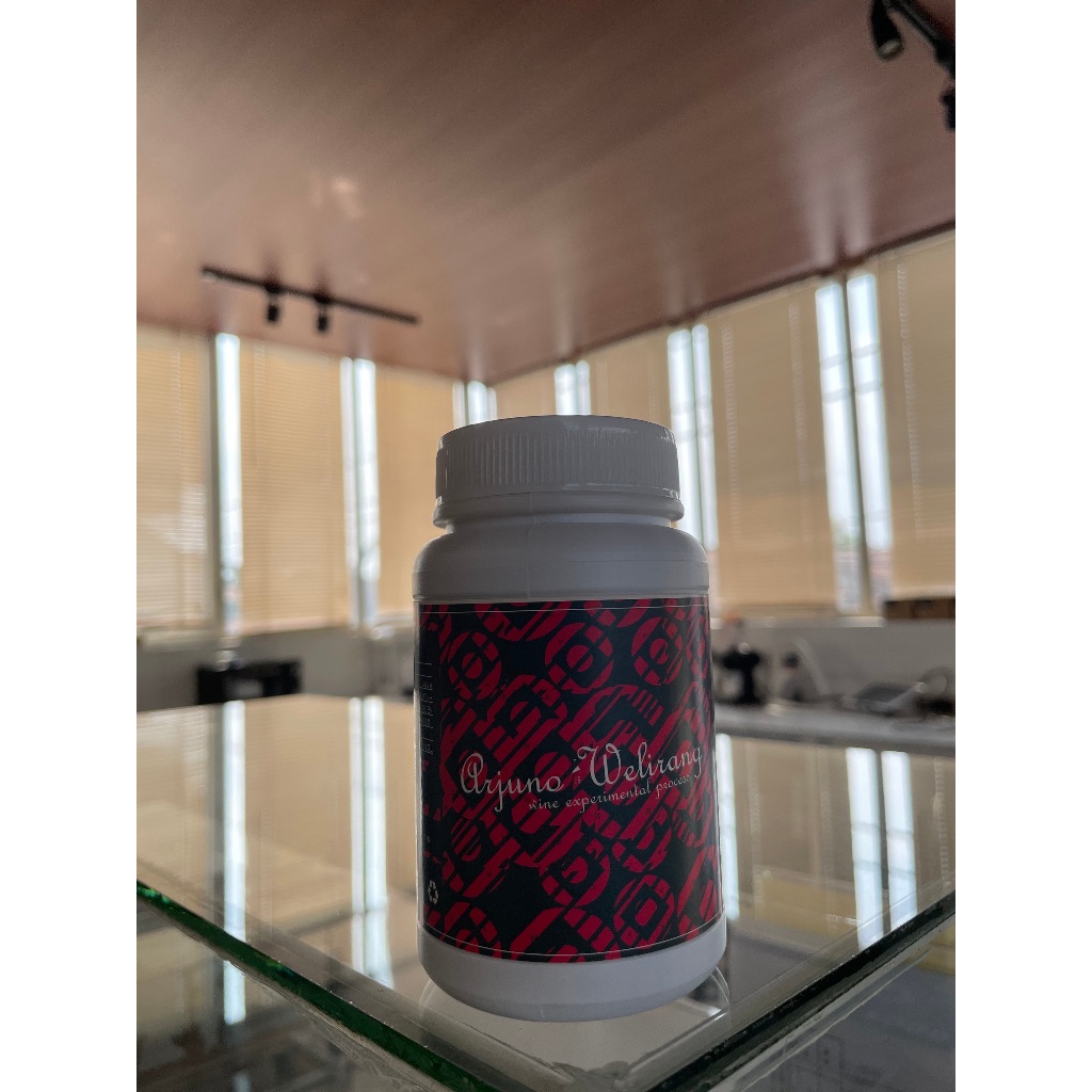 

Biji Kopi Arabika Arjuno Welirang Wine Experimental Roasted Beans Specialty Coffee