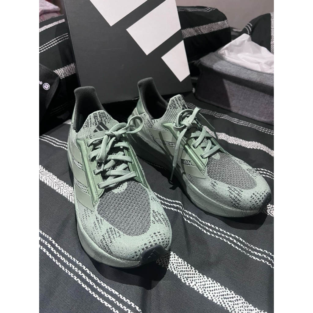 ADIDAS Sepatu Lari ULTRABOOST 5X ORI