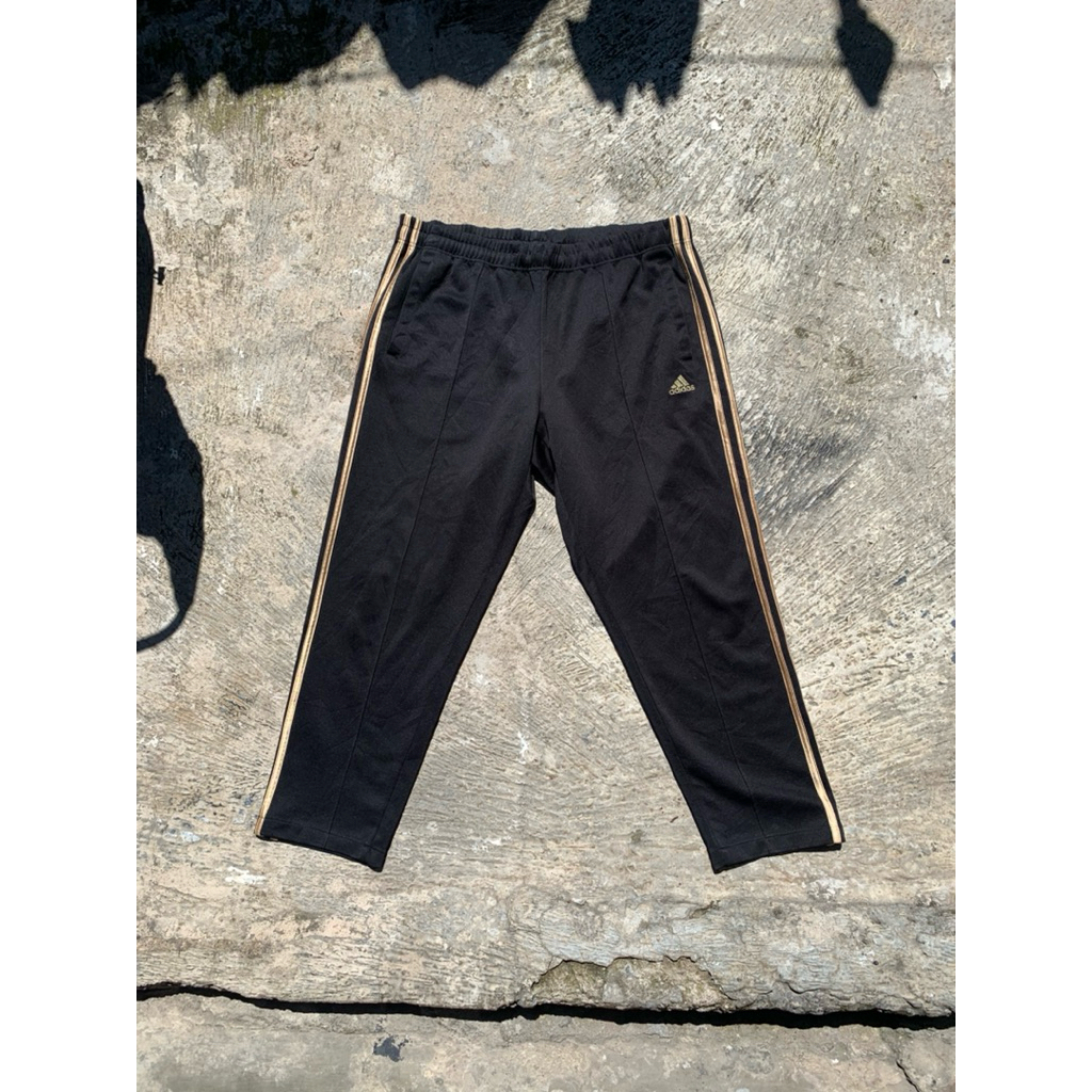 trackpants adidas