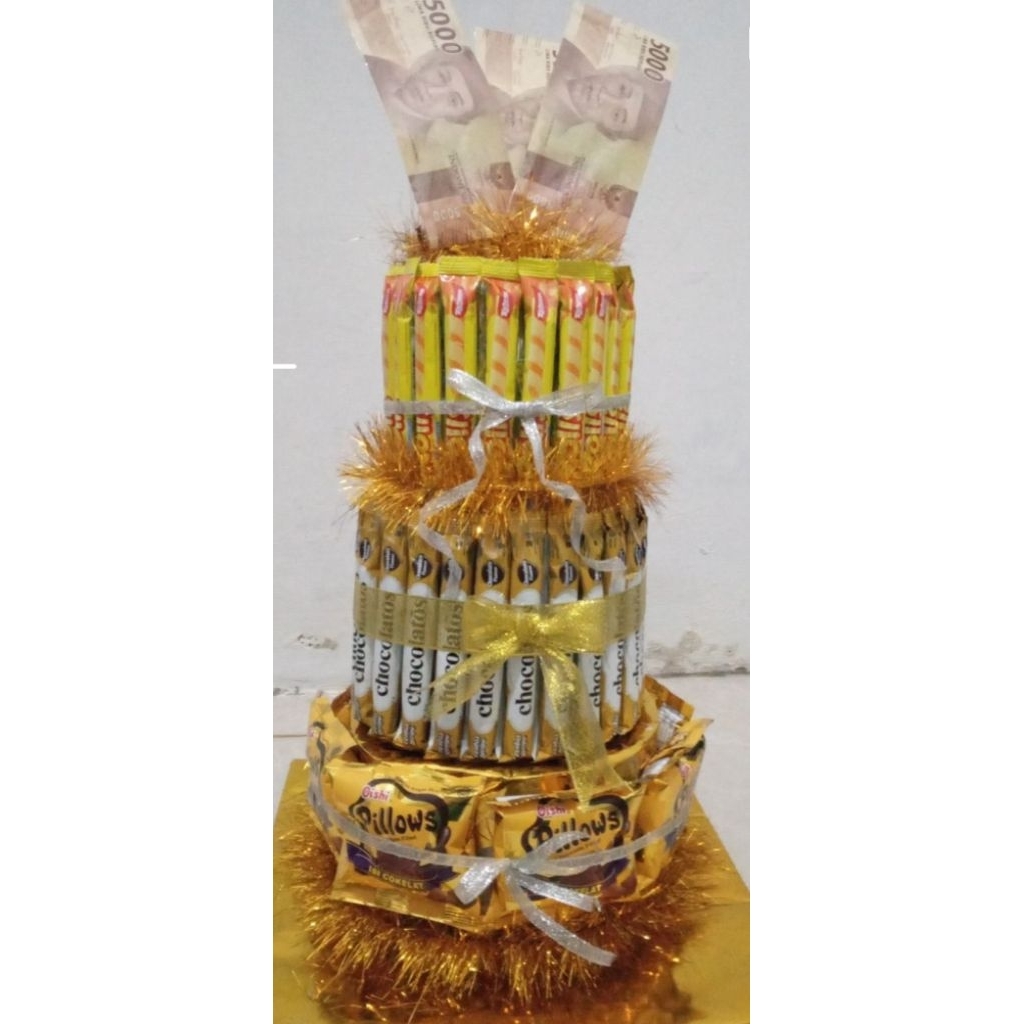 

kue ulang tahun dari snack jajanan