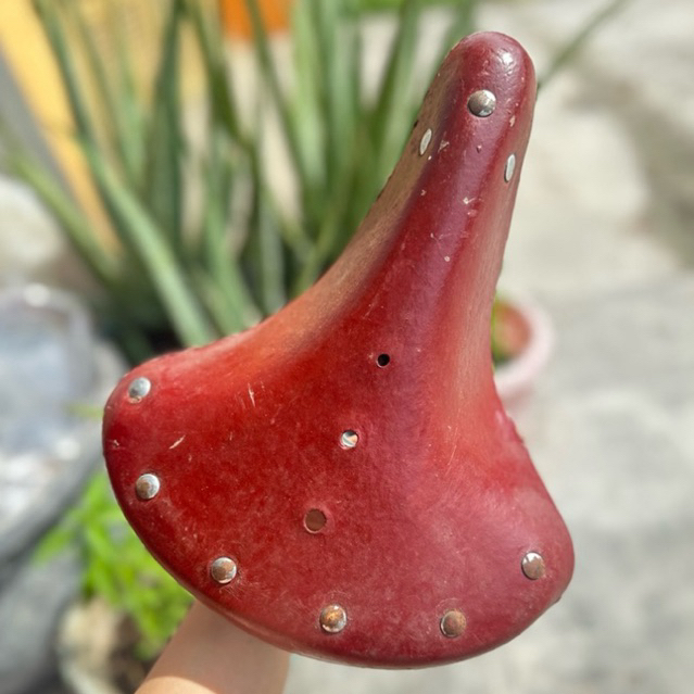 Berjaya Bike - Sadel Sepeda 28 inchi Sadel Sepeda Kebo Sadel Sepeda Onthel Sadel Kulit Sepeda Unto O