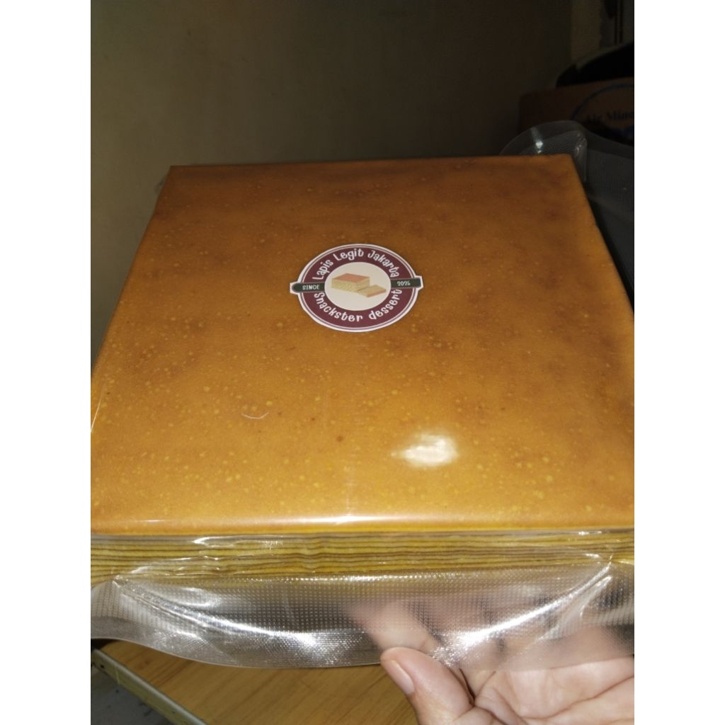 

Lapis legit premium wysman polos 20x20