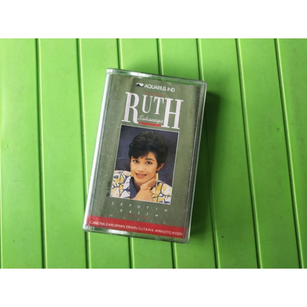 Kaset pita Ruth Sahanaya