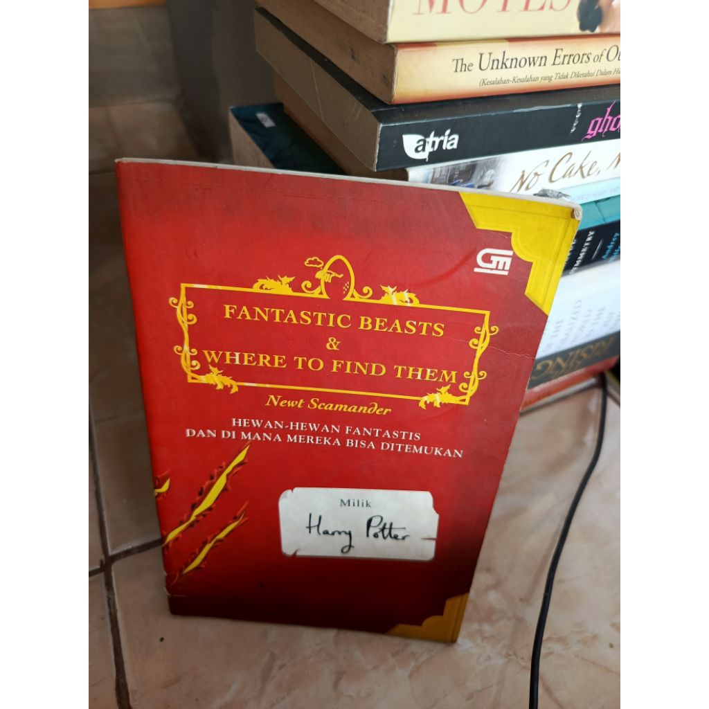 Buku Fantastic Beast And Where To Find Them Original Preloved